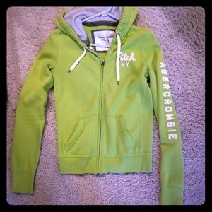 Adorable green Abercrombie && fitch jacket❤